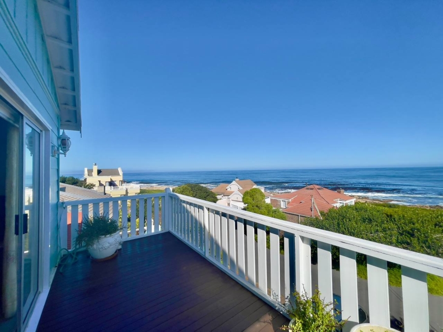 5 Bedroom Property for Sale in Vermont Western Cape